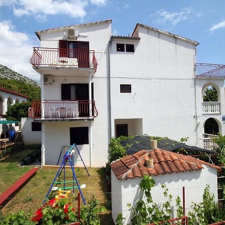 Apartments With A Parking Space Starigrad, Paklenica - 6431 Dış mekan fotoğraf